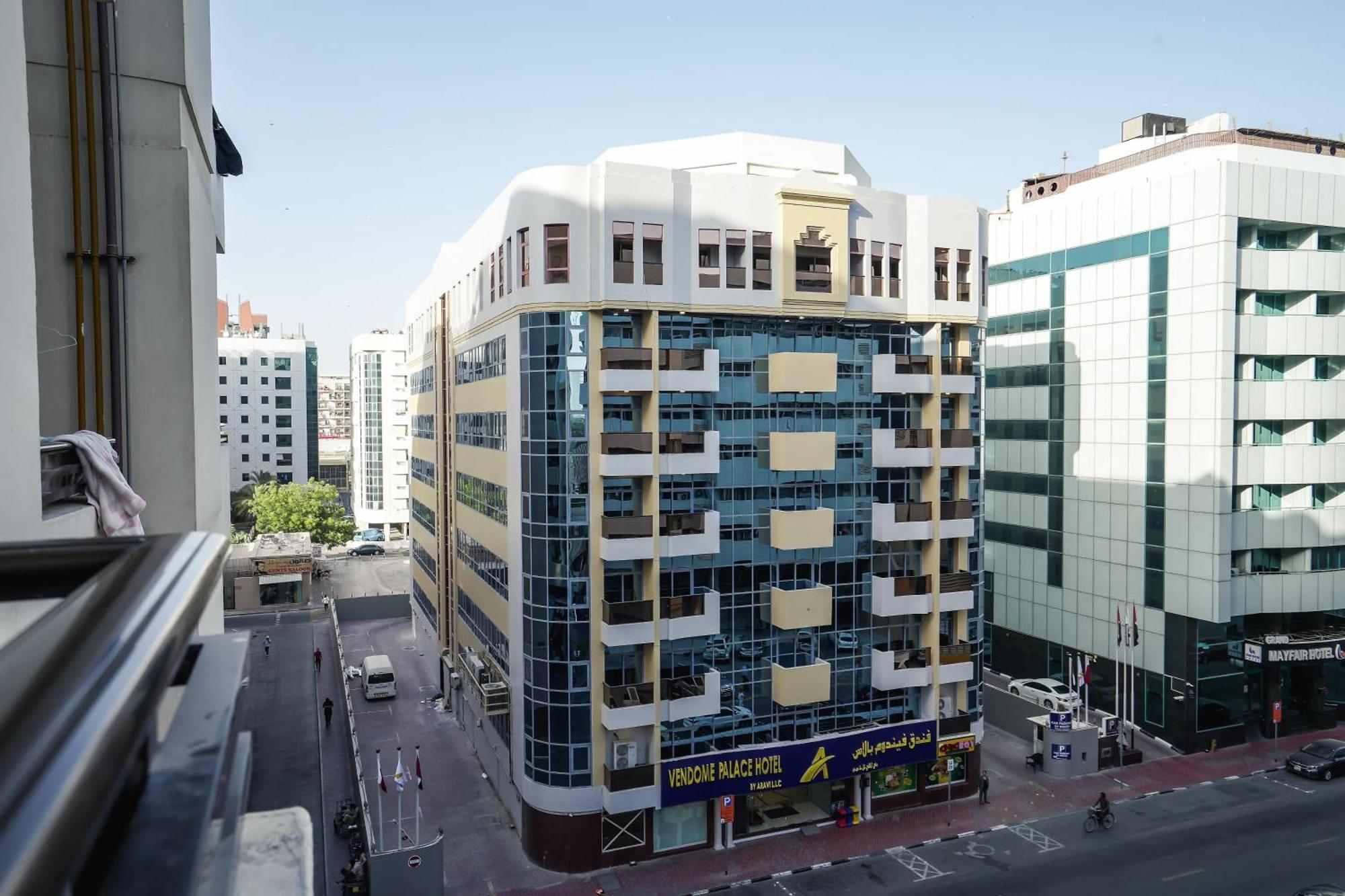 Vendome Plaza Hotel Dubai Exterior photo