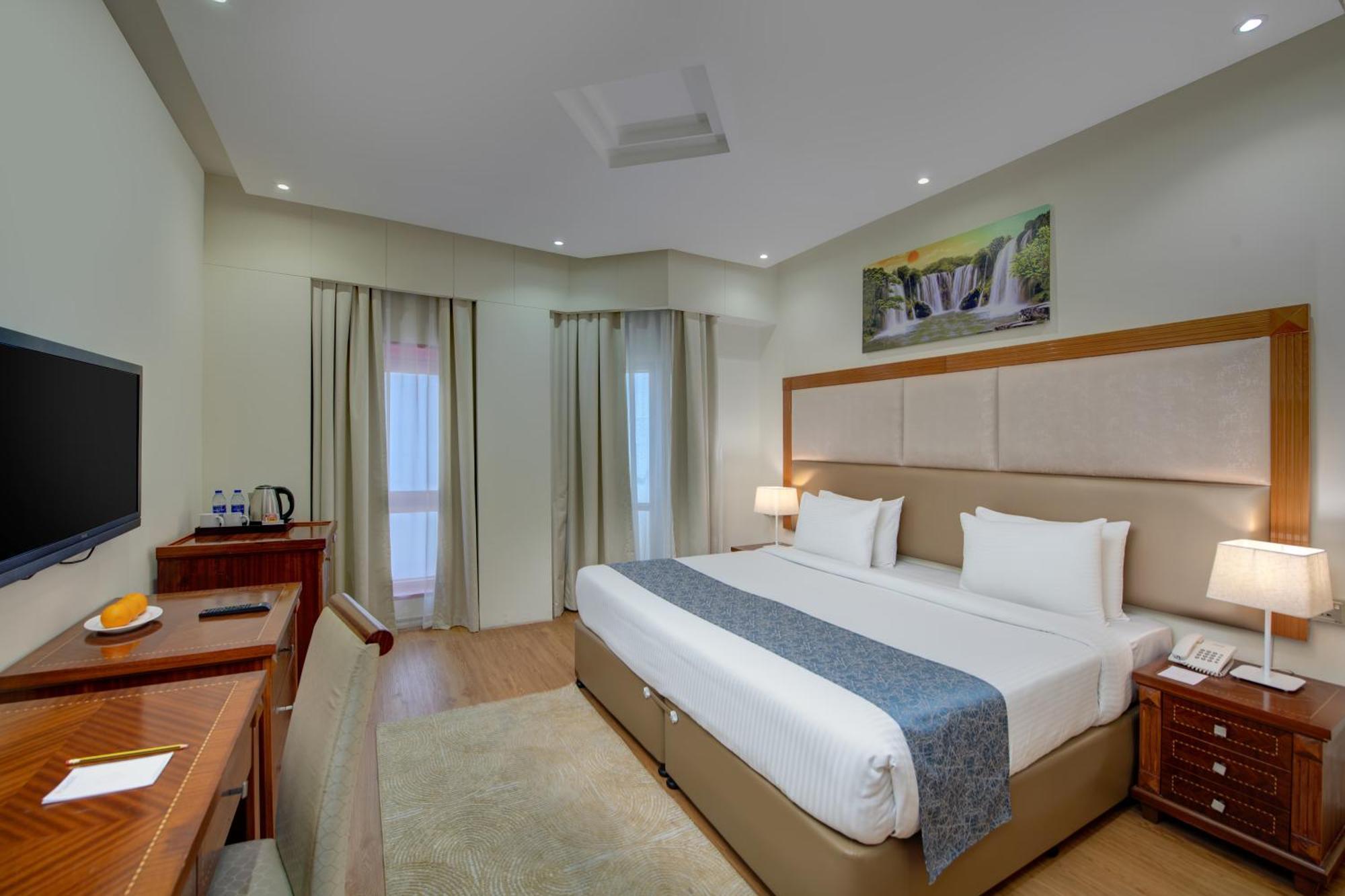 Vendome Plaza Hotel Dubai Exterior photo